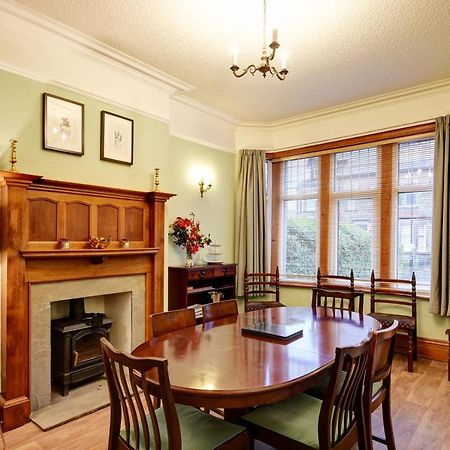 Spacious Victorian Townhouse Near Hcc With Off Street Parking Χαρογκέιτ Εξωτερικό φωτογραφία